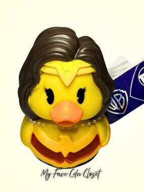 NEW WB DC Comics Duckalooz Wonder Woman Rubber Duck